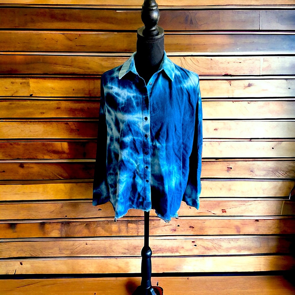 ZARA WOMAN PREMIUM DENIM COLLECTION Blue Long Sleeve Button Up Shirt Size Small